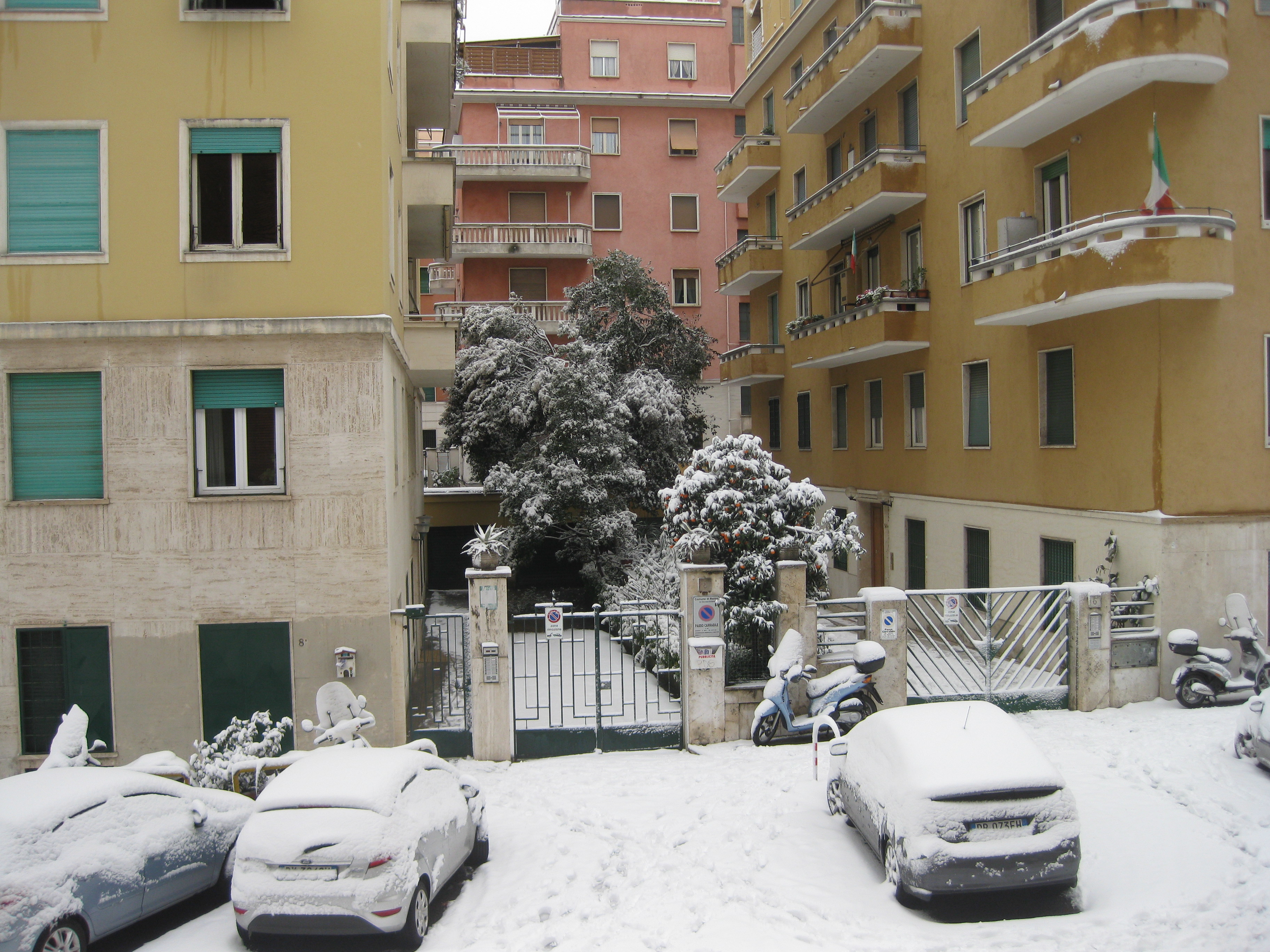 La neve a Porta Metronia