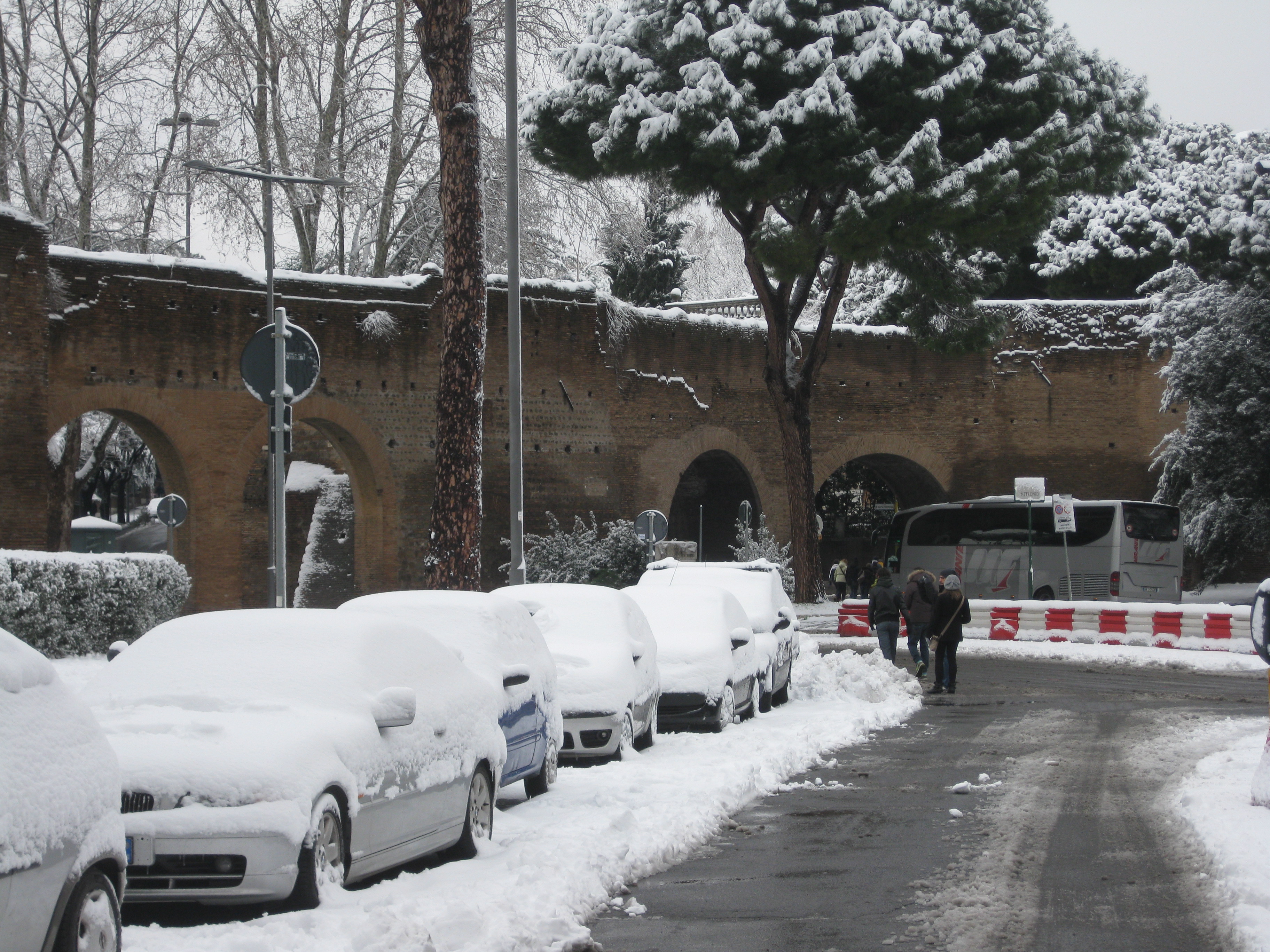 La neve a Porta Metronia