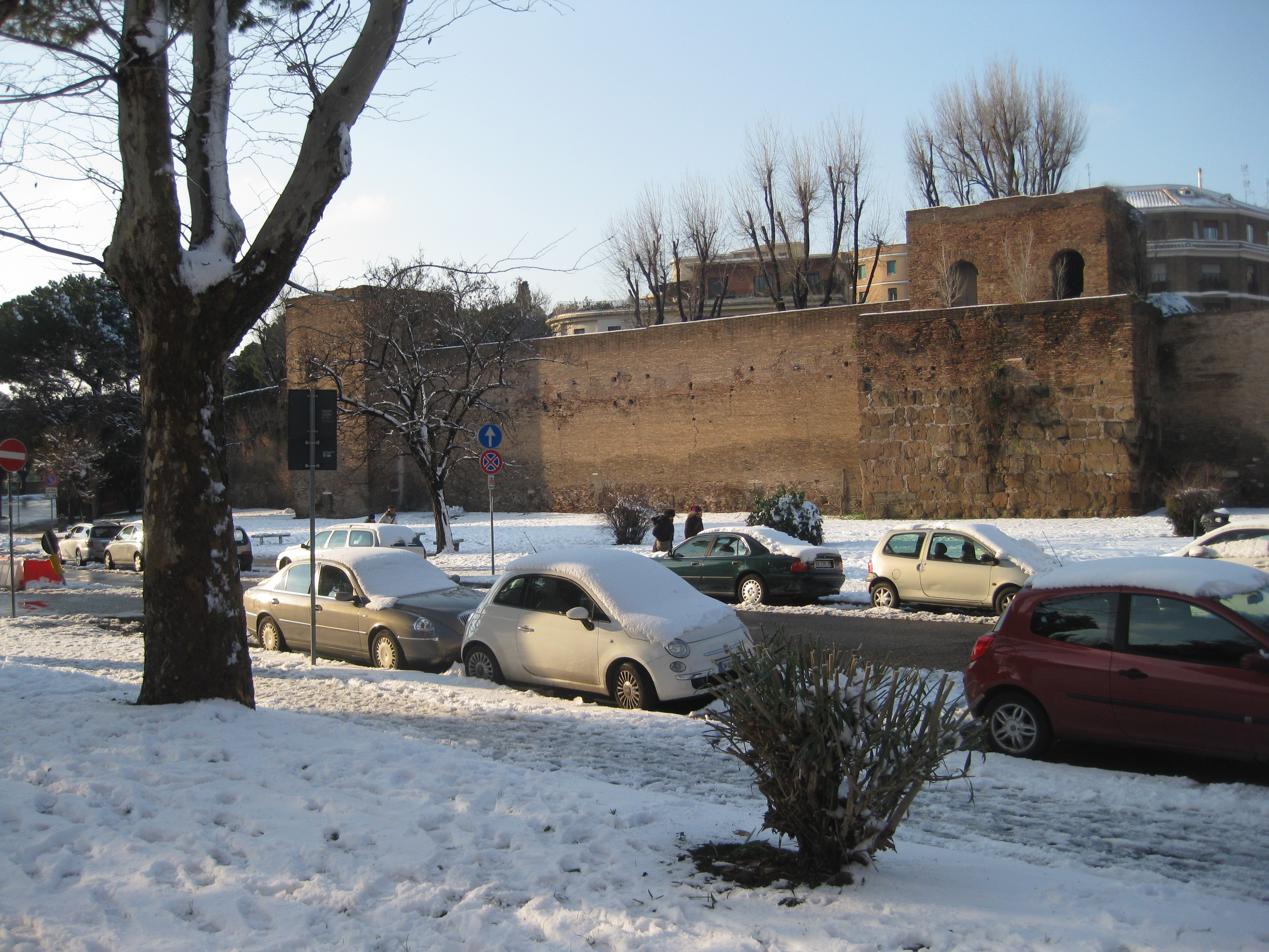 La neve a Porta Metronia