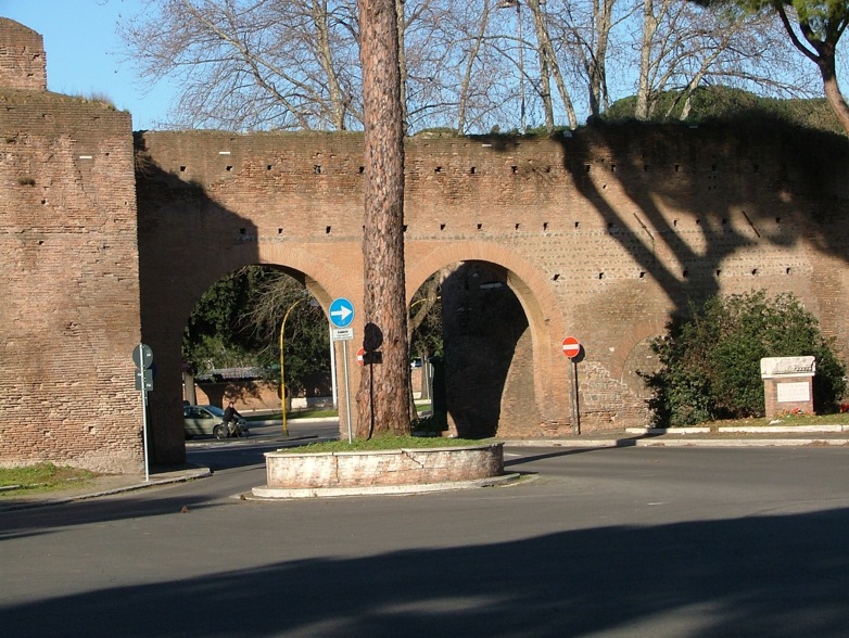 Le Mura Aureliane e Porta Metronia