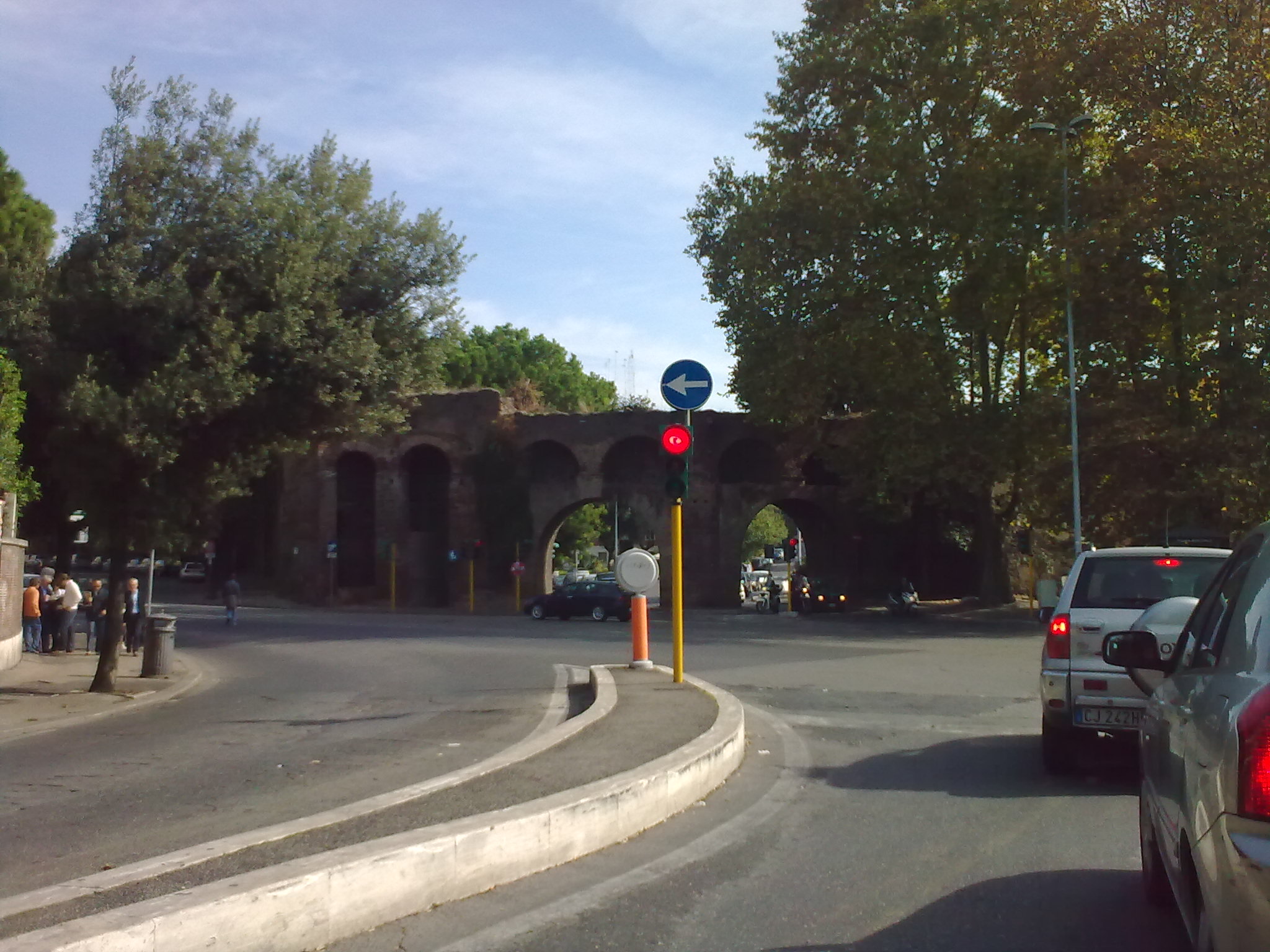 Le Mura Aureliane e Porta Metronia