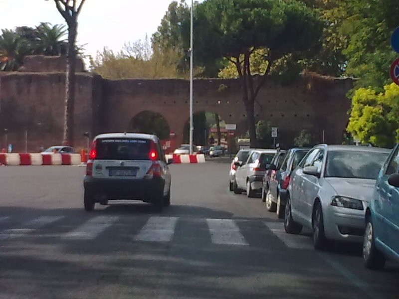 Le Mura Aureliane e Porta Metronia