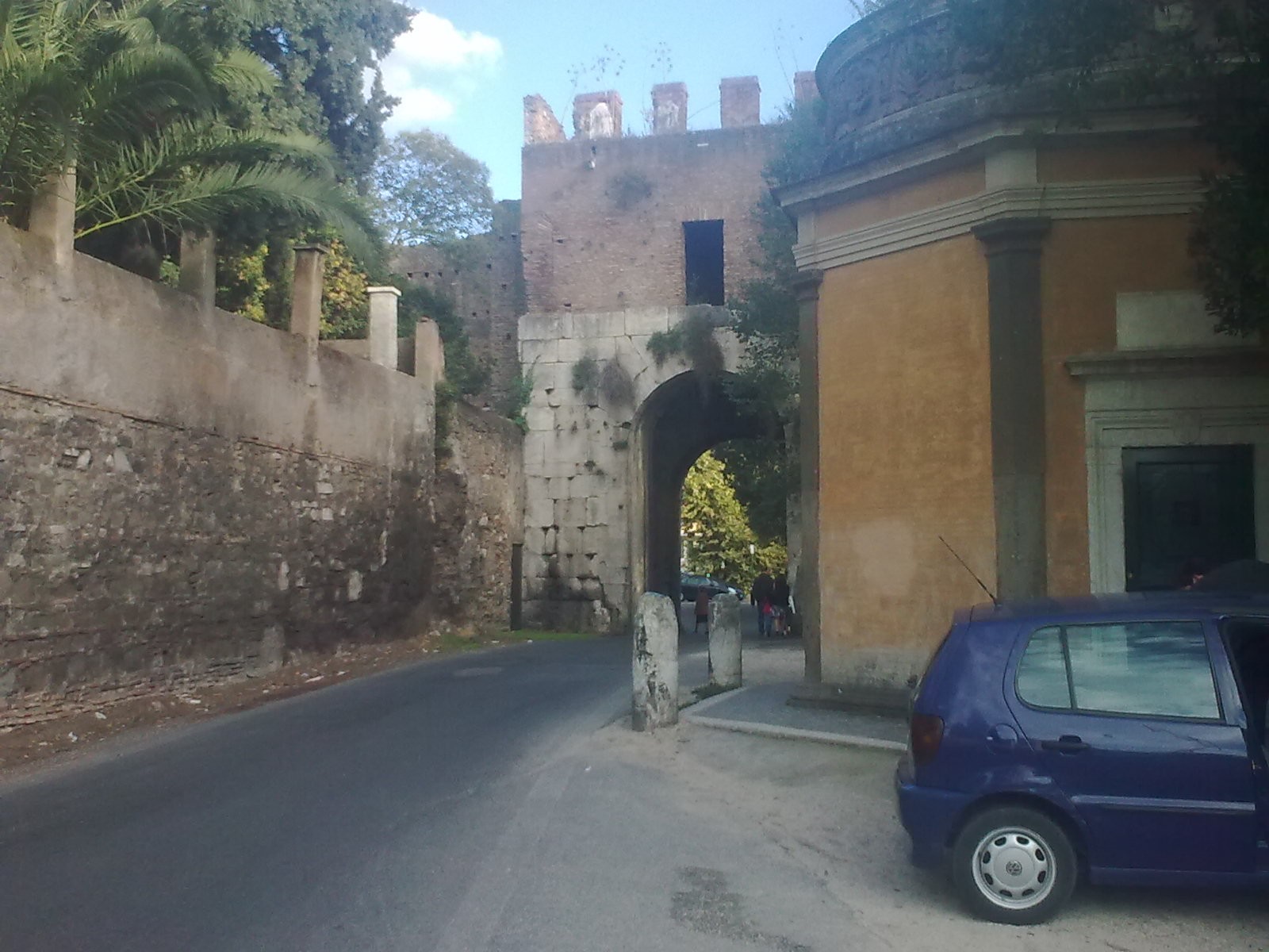 Le Mura Aureliane e Porta Metronia