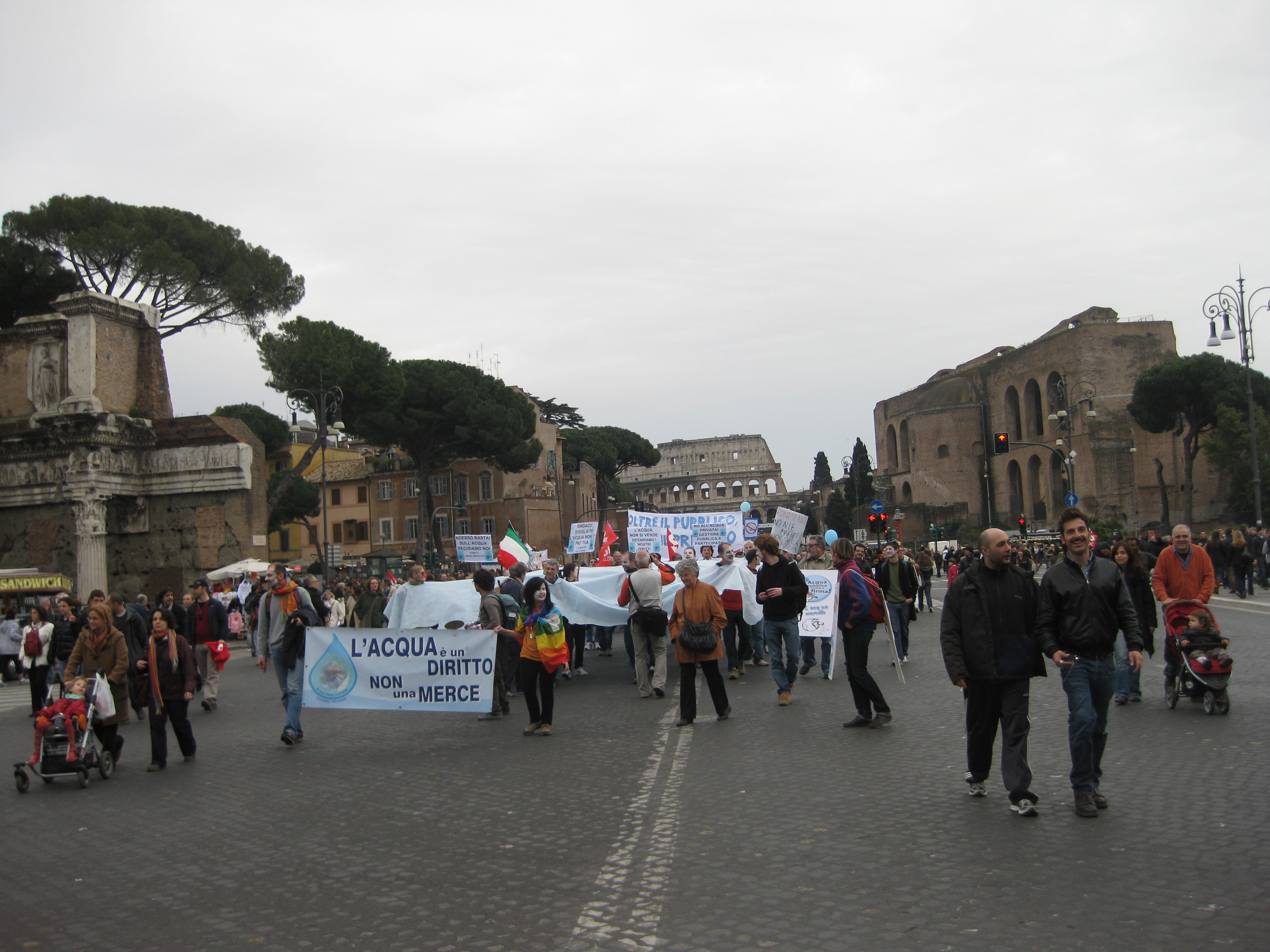 Manifestazione per l'Acqua pubblica e i Beni comuni