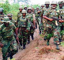 Soldati della JTF dell'esercito nigeriano